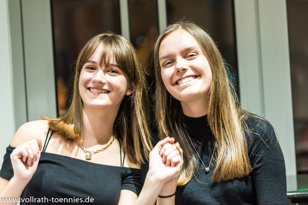 2019 11 23 Karaoke Party 0445